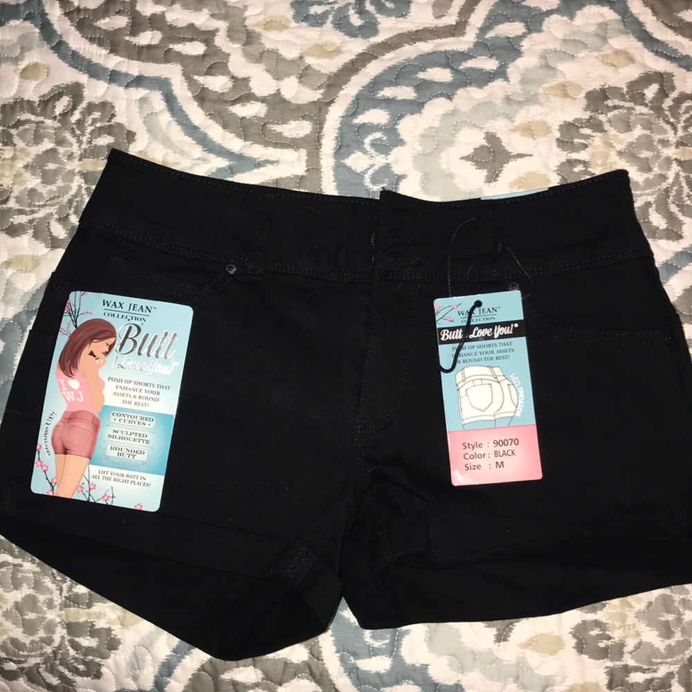 Butt I Love you - Wax Jean Shorts - Black - Sz Med